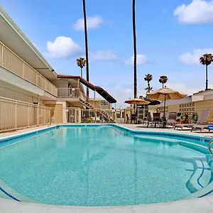 Hotel Super 8 By Wyndham Angeles-culver Area Los Angeles