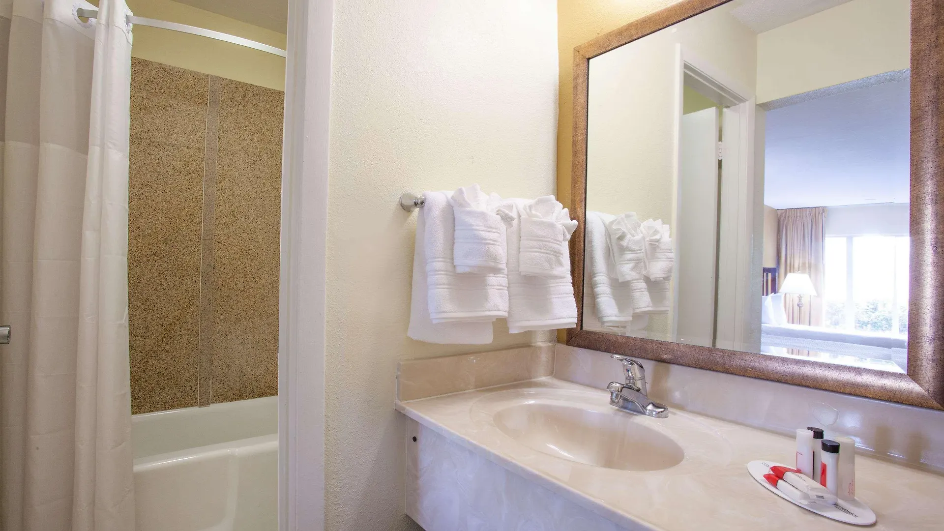 Hotel Days Inn By Wyndham Daytona Beach Speedway