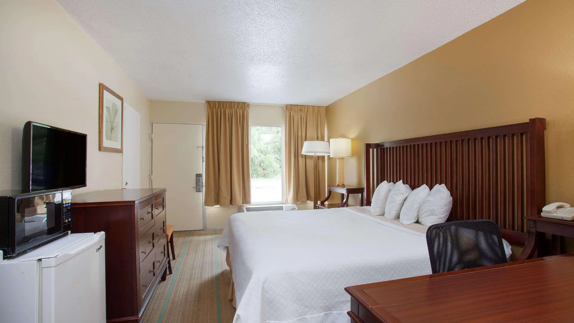 Hotel Days Inn By Wyndham Daytona Beach Speedway