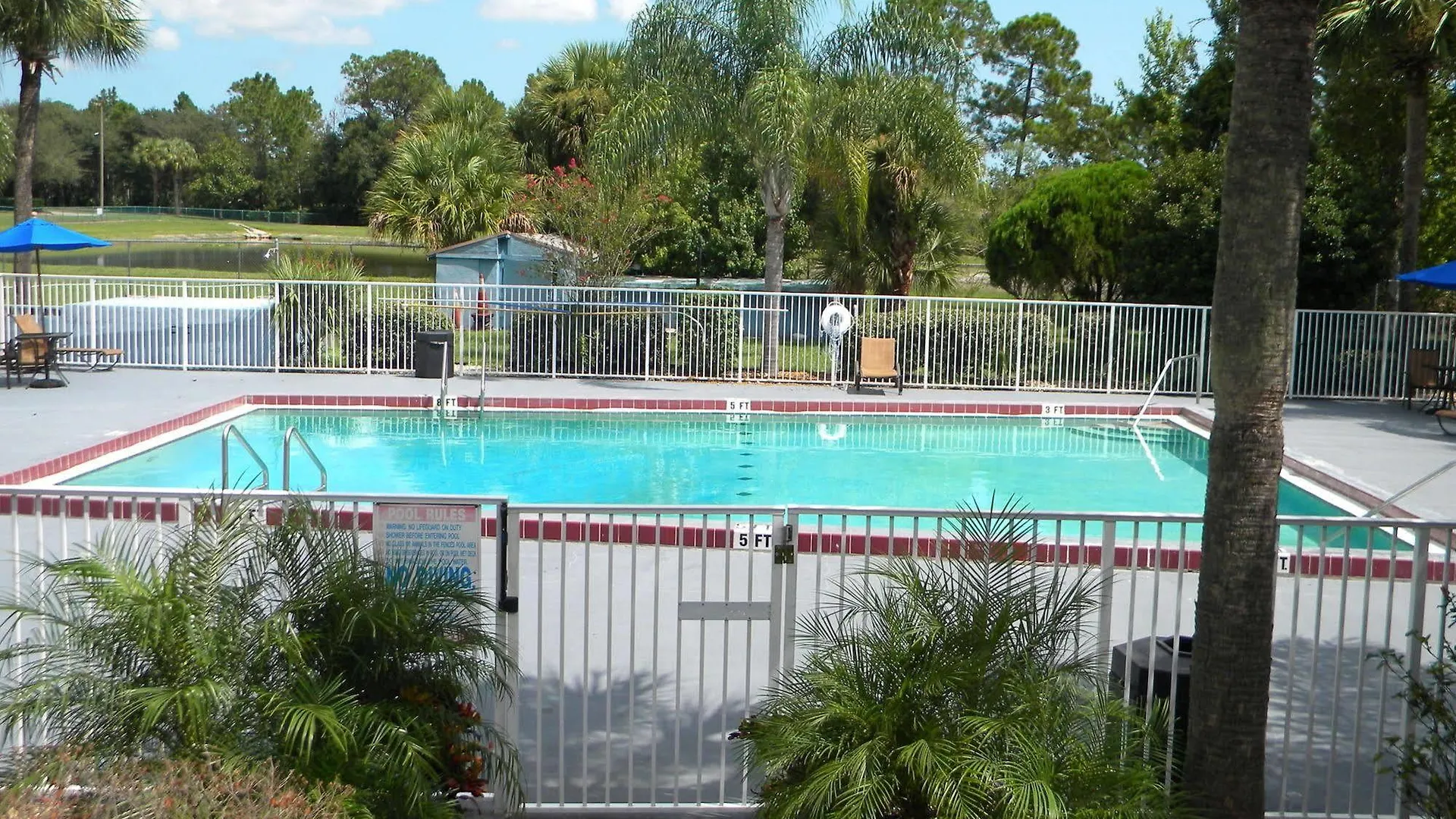 Days Inn By Wyndham Daytona Beach Speedway